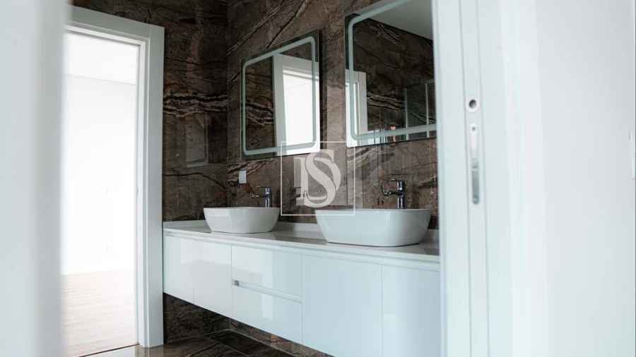 Moradia T4 para Venda em Azeitão (São Lourenço e São Simão) Foto 32