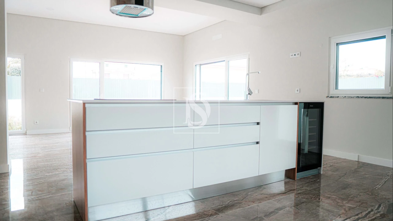 Moradia T4 para Venda em Azeitão (São Lourenço e São Simão) Foto 37