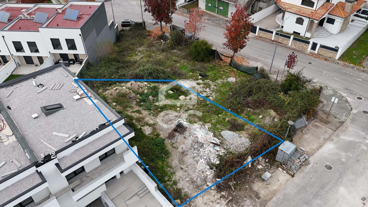 Terreno para Venda em Santa Cruz/Trindade e Sanjurge Foto 7