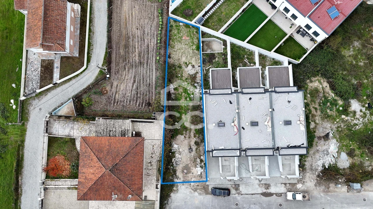Terreno para Venda em Santa Cruz/Trindade e Sanjurge Foto 2