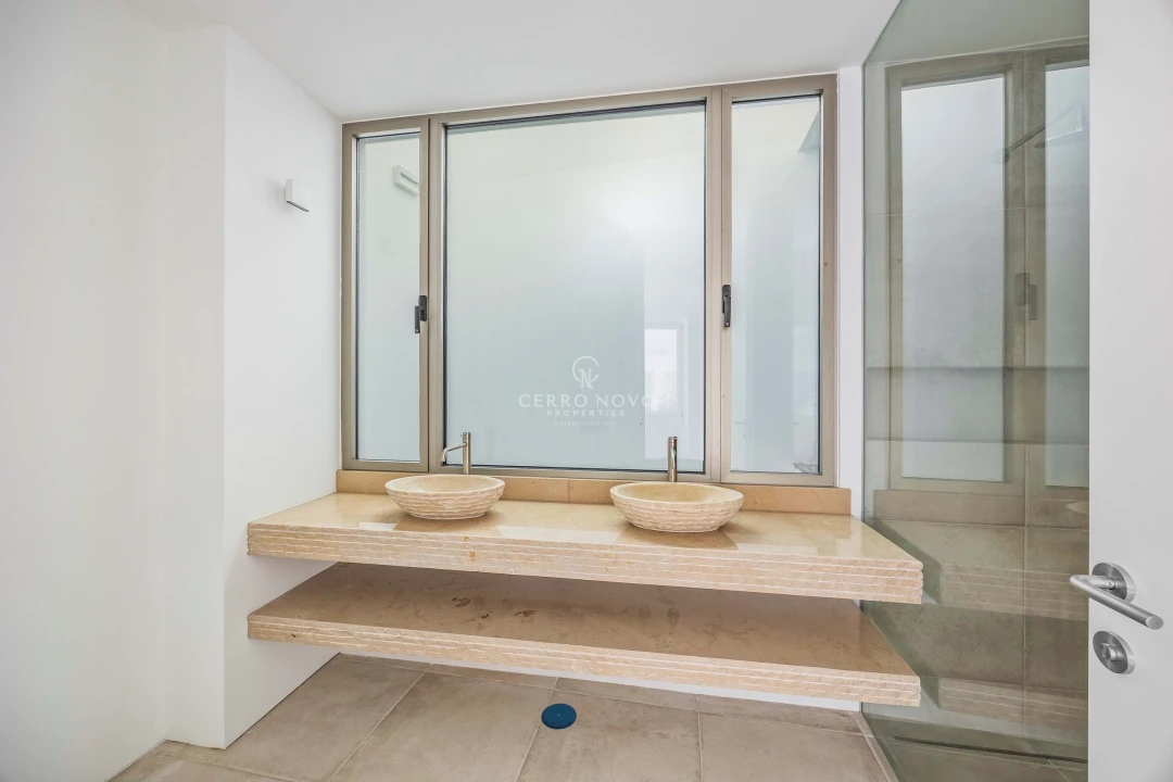 Moradia T5 para Venda em Albufeira e Olhos de Água Foto 14