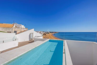 Moradia T5 para Venda em Albufeira e Olhos de Água