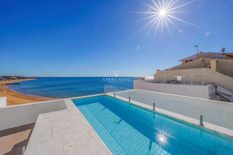 Moradia T5 para Venda em Albufeira e Olhos de Água Foto 3