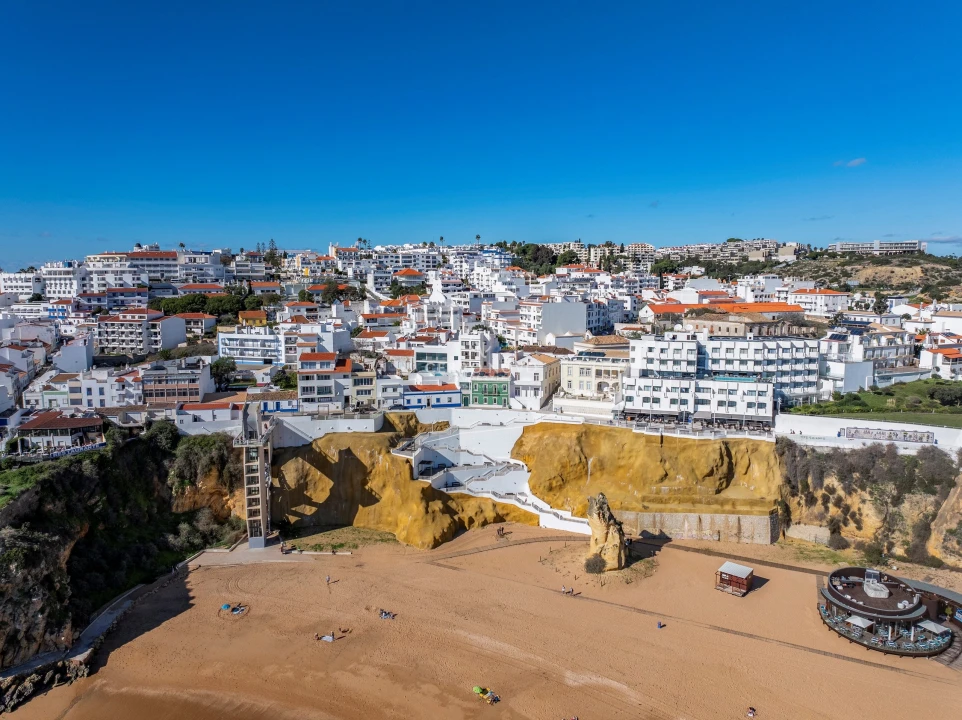 Moradia T3 para Venda em Albufeira e Olhos de Água Foto 57