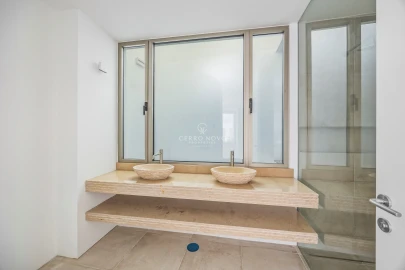 Moradia T8 para Venda em Albufeira e Olhos de Água