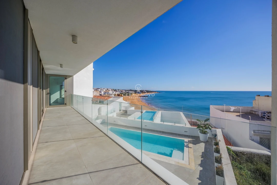 Moradia T8 para Venda em Albufeira e Olhos de Água Foto 21