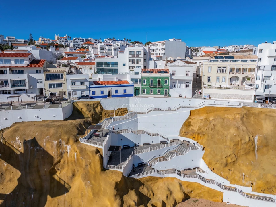 Moradia T8 para Venda em Albufeira e Olhos de Água Foto 33