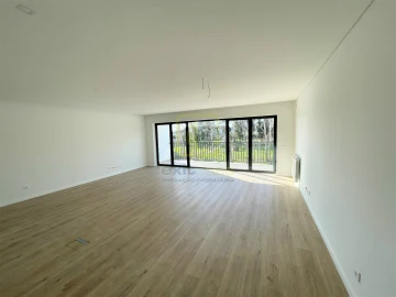 Moradia T4 para Venda em Tavarede