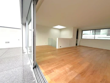 Moradia T4 para Venda em Aldoar, Foz do Douro e Nevogilde
