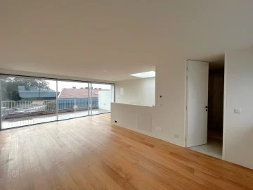 Moradia T4 para Venda em Aldoar, Foz do Douro e Nevogilde