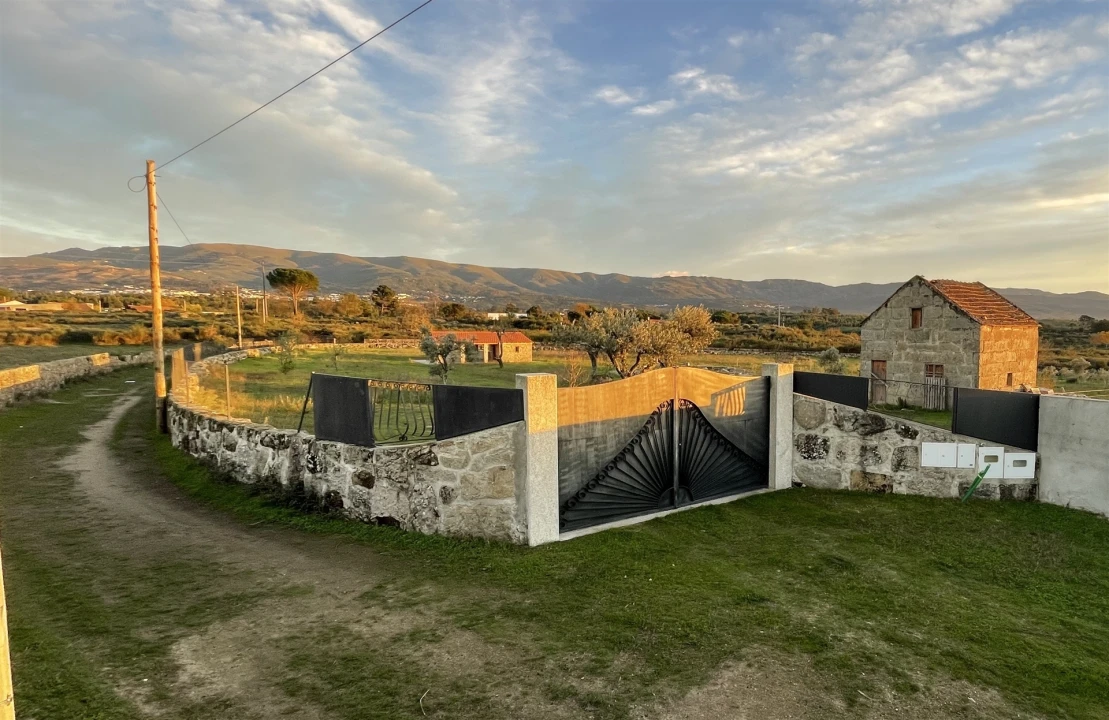 Quinta T0 para Venda em Rio Torto e Lagarinhos Foto 1