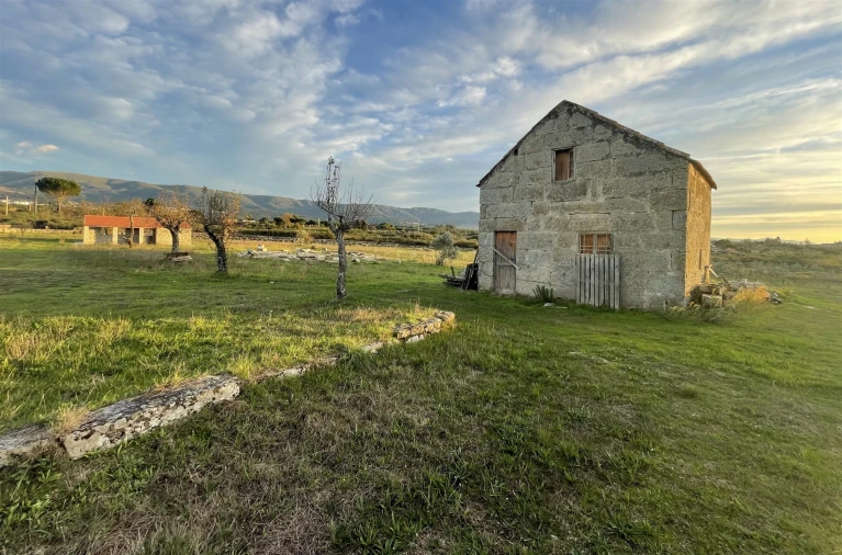 Quinta T0 para Venda em Rio Torto e Lagarinhos Foto 7