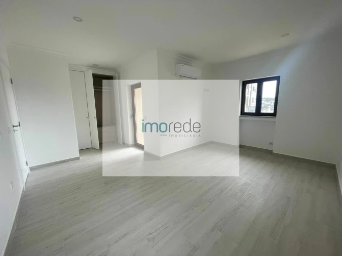 Moradia T3 para Venda em Fatima Foto 17