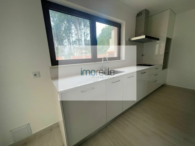 Moradia T3 para Venda em Fatima Foto 3