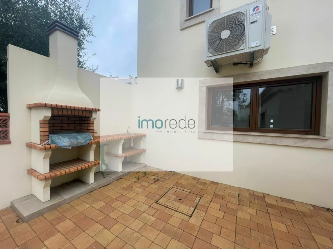 Moradia T3 para Venda em Fatima Foto 5