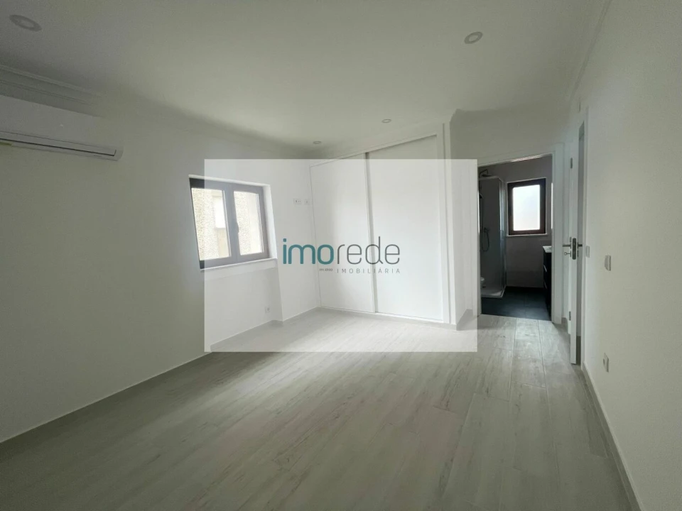 Moradia T3 para Venda em Fatima Foto 16