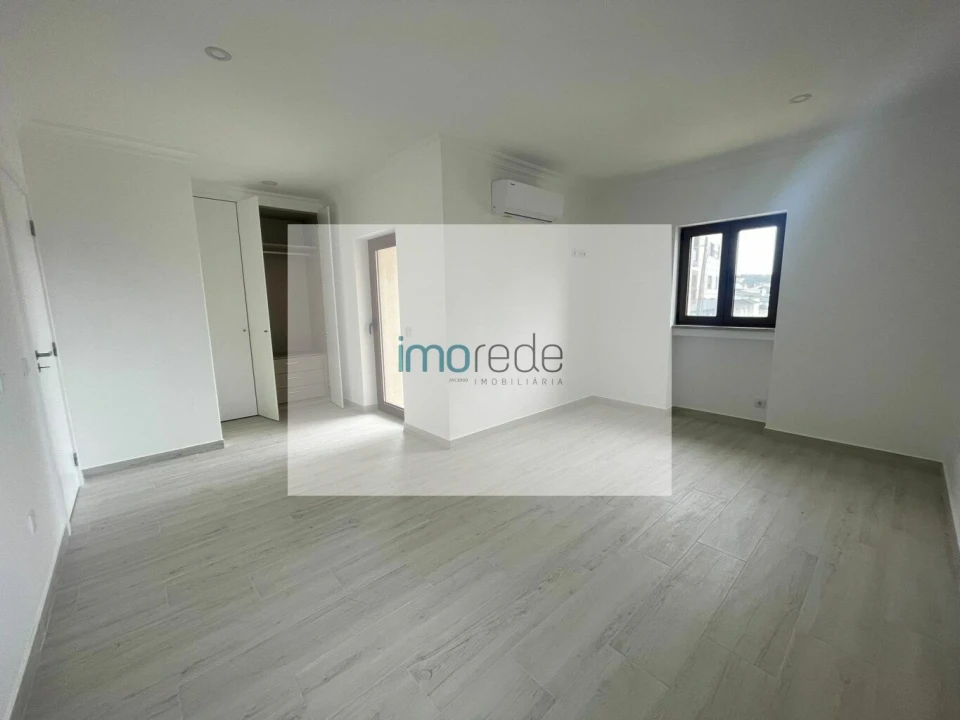 Moradia T3 para Venda em Fatima Foto 17