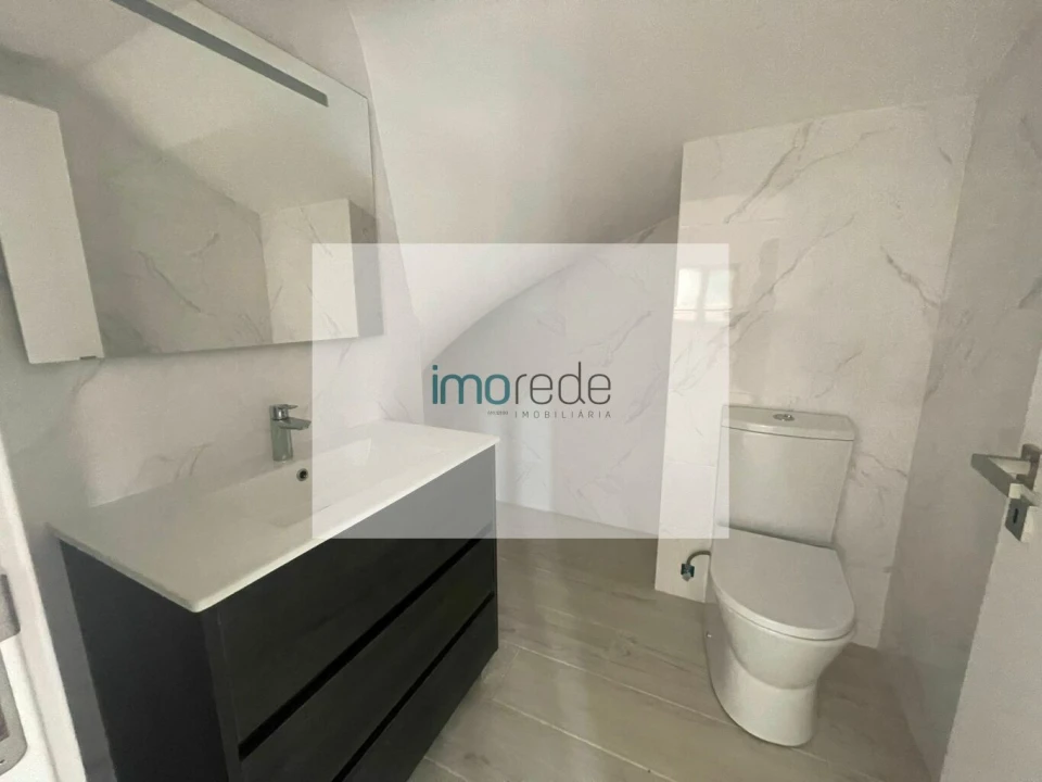 Moradia T3 para Venda em Fatima Foto 13