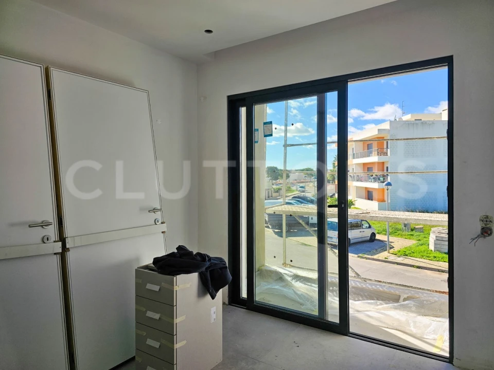 Moradia T4 para Venda em Mexilhoeira Grande Foto 26