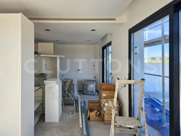 Moradia T4 para Venda em Mexilhoeira Grande