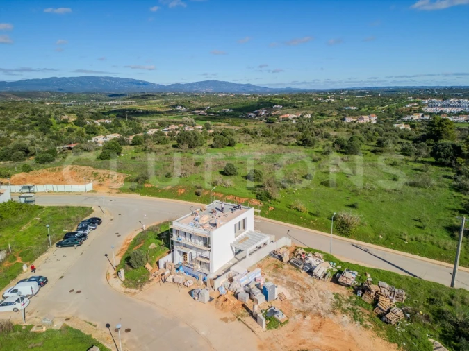 Moradia T4 para Venda em Mexilhoeira Grande Foto 4