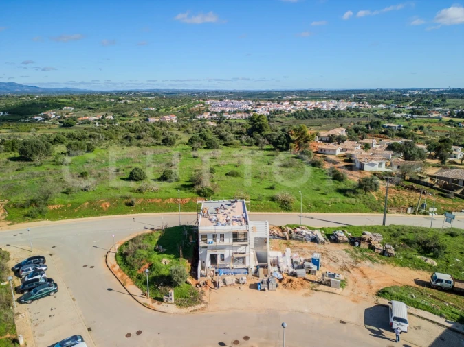 Moradia T4 para Venda em Mexilhoeira Grande Foto 6