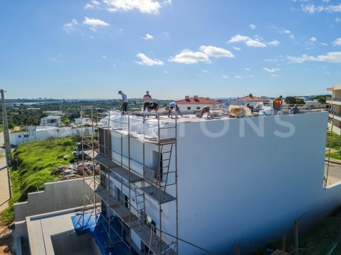 Moradia T4 para Venda em Mexilhoeira Grande Foto 42