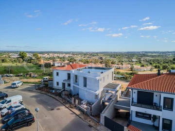 Moradia T3 para Venda em Mexilhoeira Grande