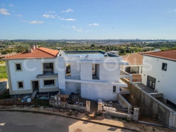 Moradia T3 para Venda em Mexilhoeira Grande