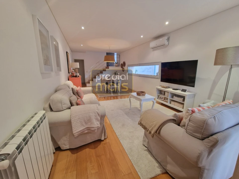 Moradia T3 para Venda em Antas e Abade de Vermoim Foto 1