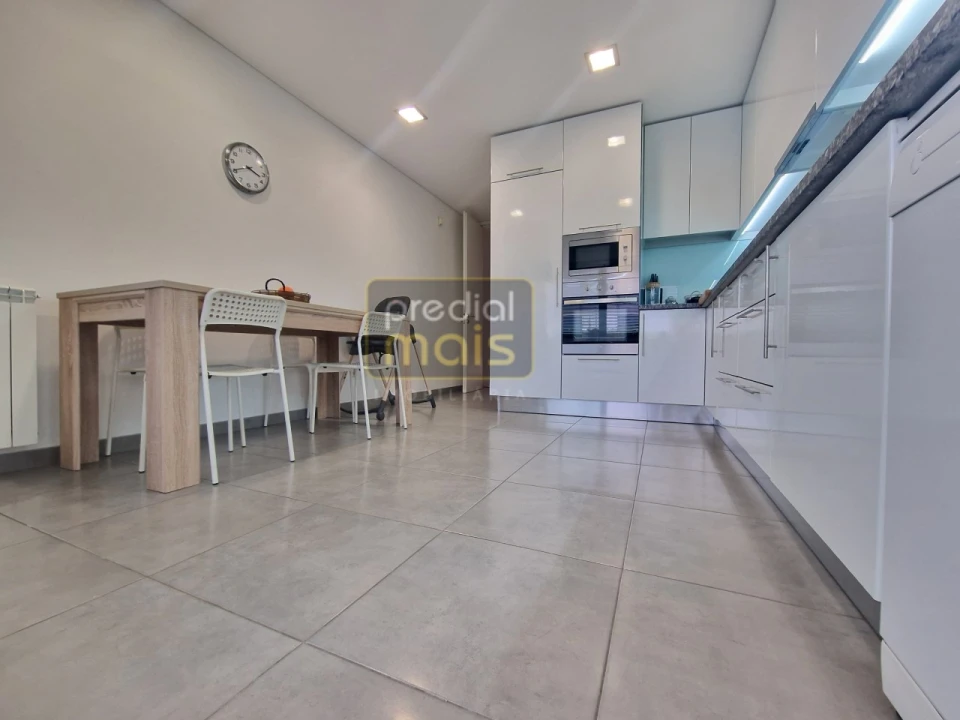 Moradia T3 para Venda em Antas e Abade de Vermoim Foto 5