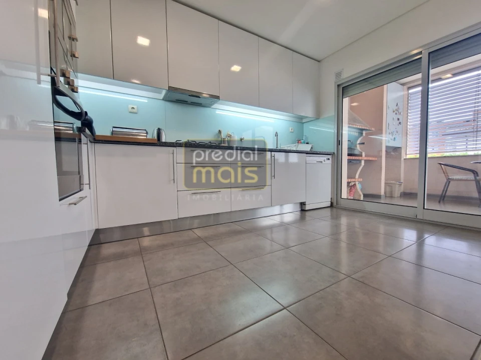 Moradia T3 para Venda em Antas e Abade de Vermoim Foto 6