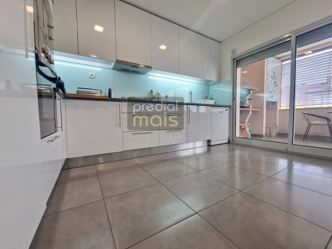 Moradia T3 para Venda em Antas e Abade de Vermoim Foto 6