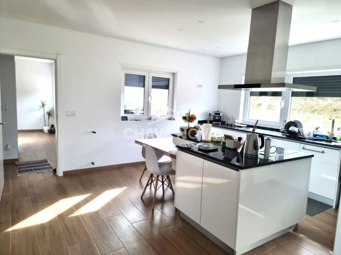 Moradia T3 para Venda em Barcos e Santa Leocádia Foto 6