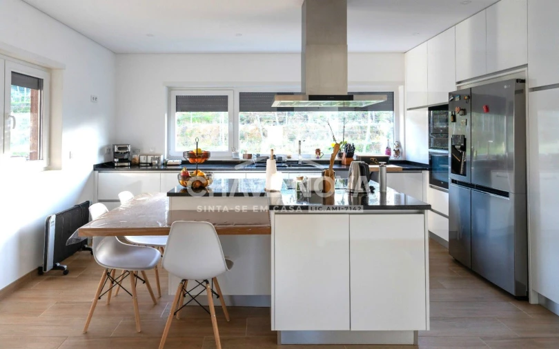 Moradia T3 para Venda em Barcos e Santa Leocádia Foto 7