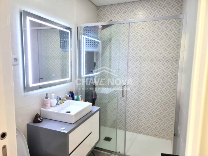 Moradia T3 para Venda em Barcos e Santa Leocádia Foto 8