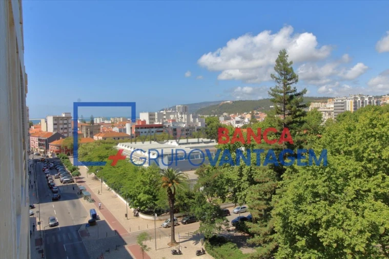 Apartamento T3 para Venda em União das Freguesias de Setúbal Foto 5
