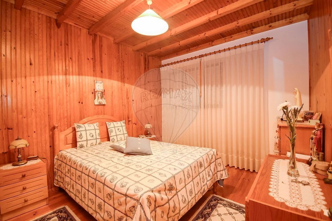 Moradia T5 para Venda em Santa Barbara Foto 27