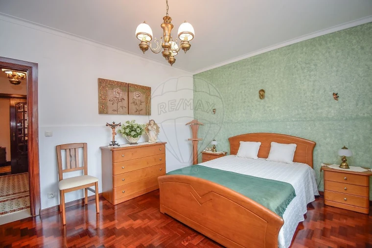 Moradia T5 para Venda em Santa Barbara Foto 21