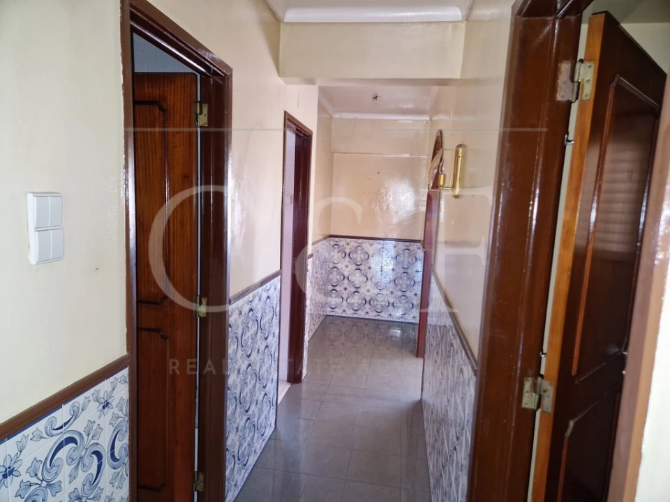 Apartamento T2 para Venda em Pontinha e Famões Foto 19