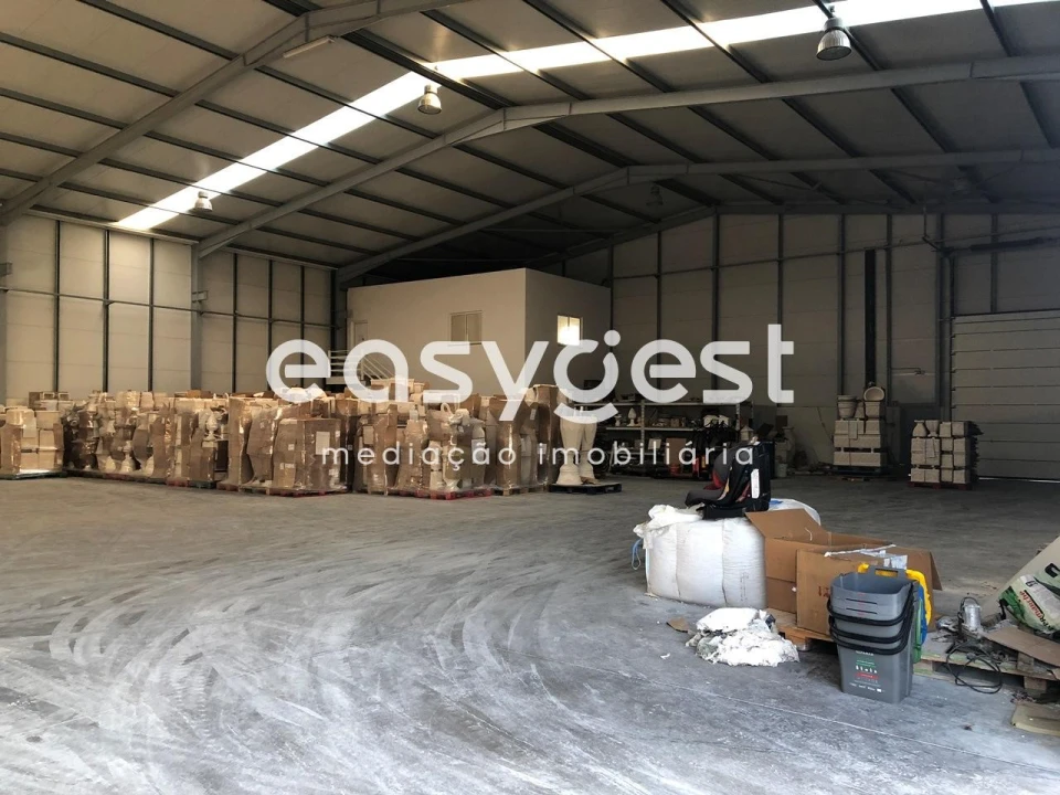 Armazém para Venda em Oliveira do Bairro Foto 7