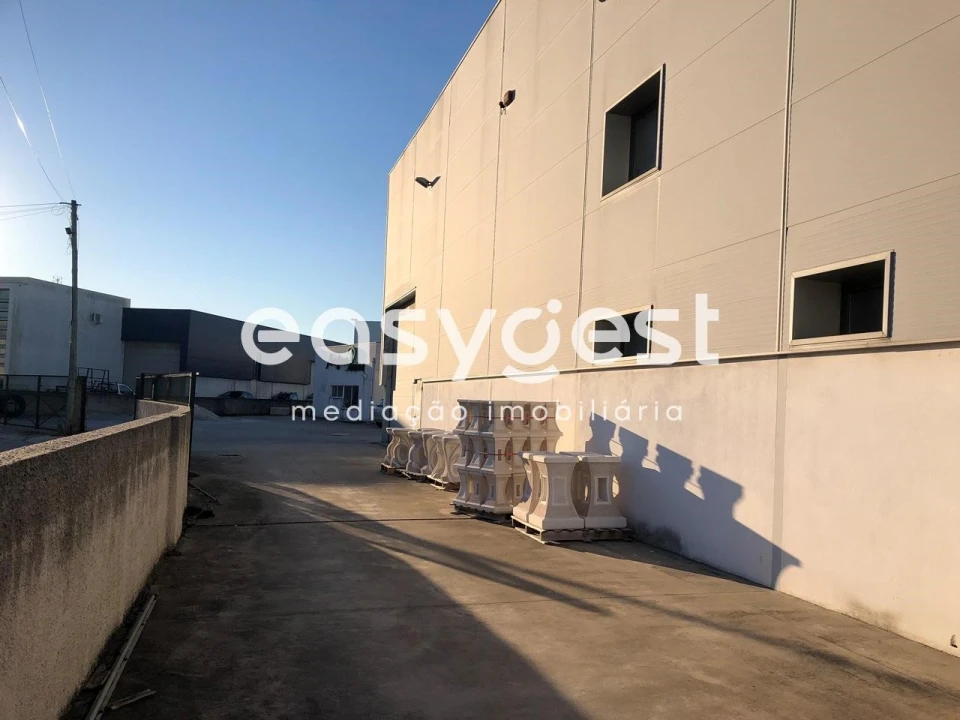 Armazém para Venda em Oliveira do Bairro Foto 12