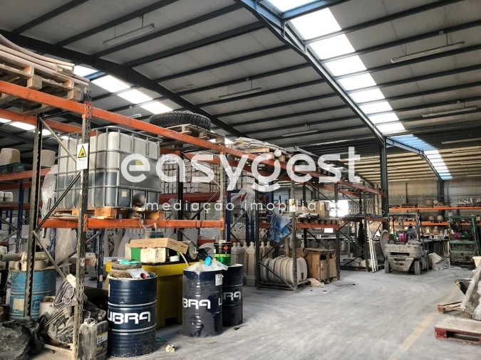 Armazém para Venda em Oliveira do Bairro Foto 3