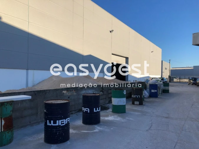 Armazém para Venda em Oliveira do Bairro Foto 6