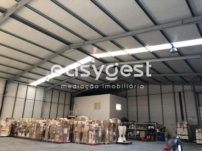 Armazém para Venda em Oliveira do Bairro Foto 9