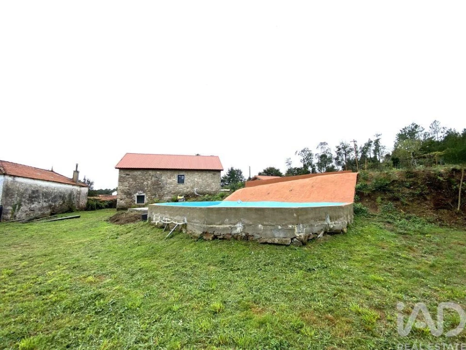 Moradia T5 para Venda em Mentrestido Foto 4