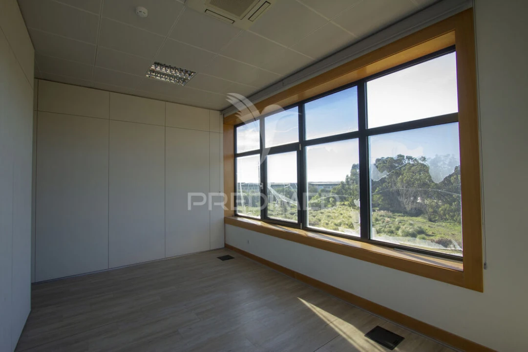 Escritório para Arrendamento em São João das Lampas e Terrugem Foto 6