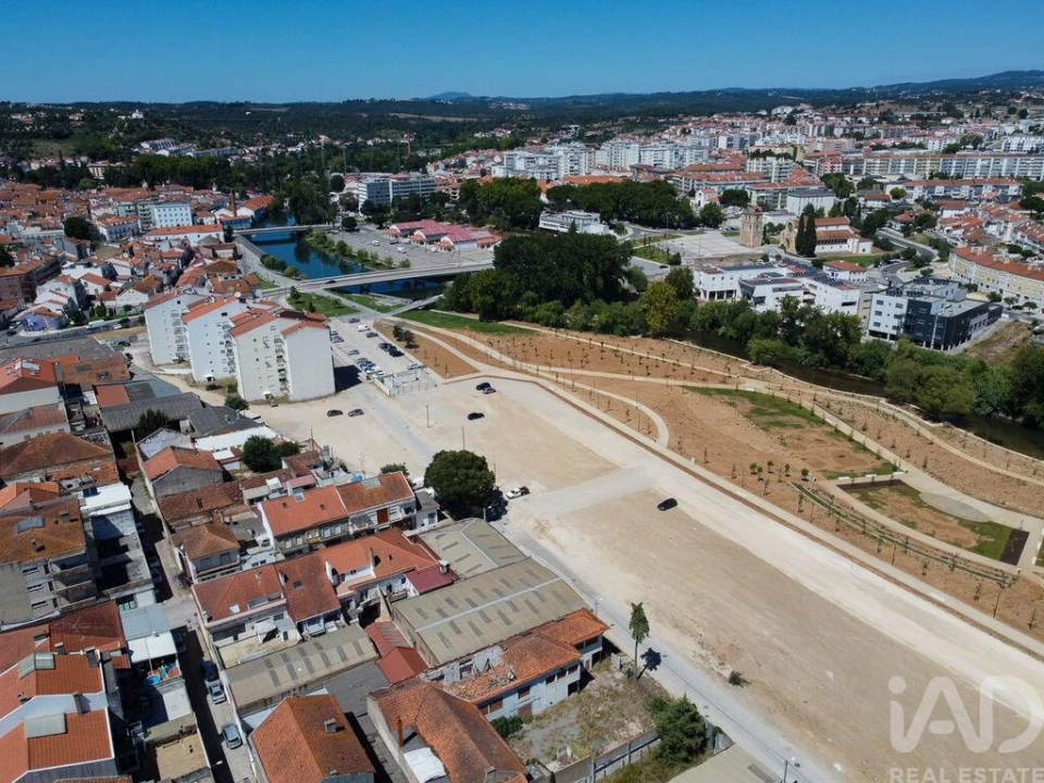 Moradia T5 para Venda em São Pedro de Tomar Foto 29