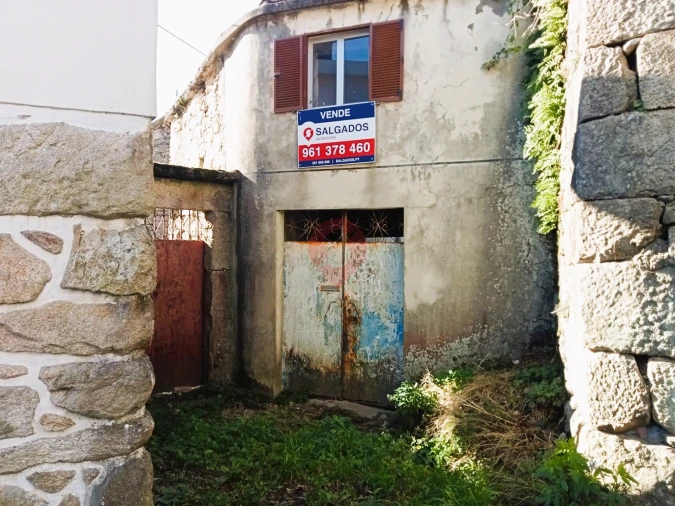 Moradia T0 para Venda em Cousso Foto 1