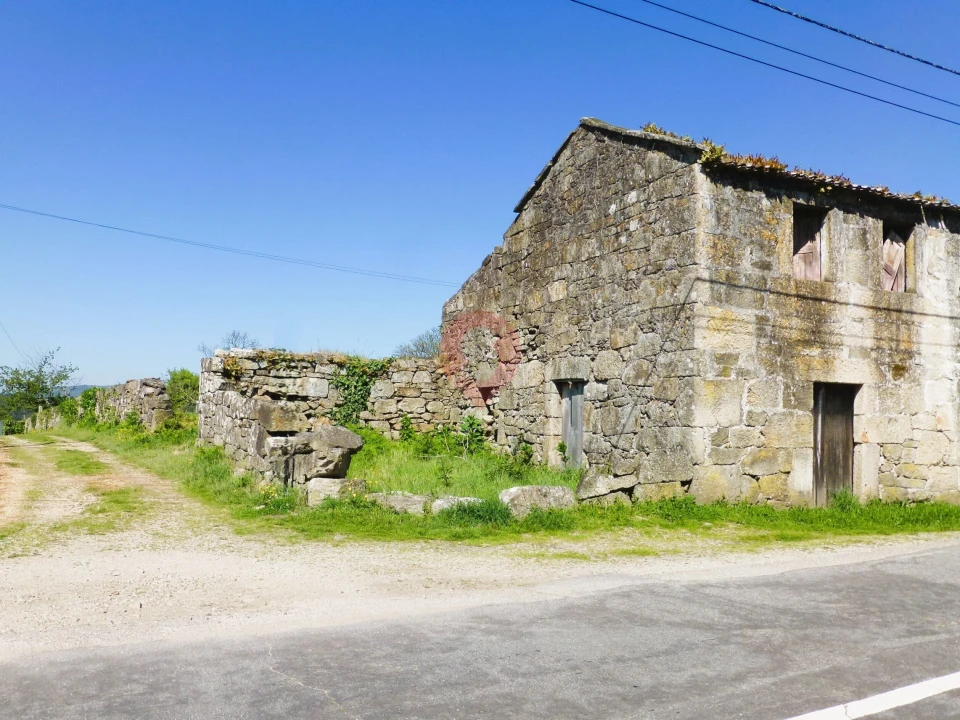 Moradia T0 para Venda em Alvaredo Foto 6